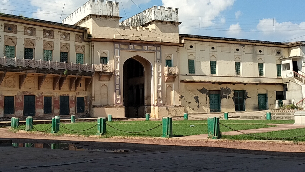 Entrance area of Ramnagar Fort 1 edited